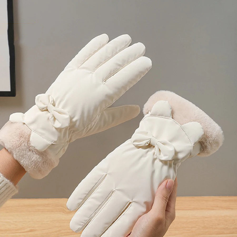 Elegant Touchscreen Winter Gloves for Women 1
