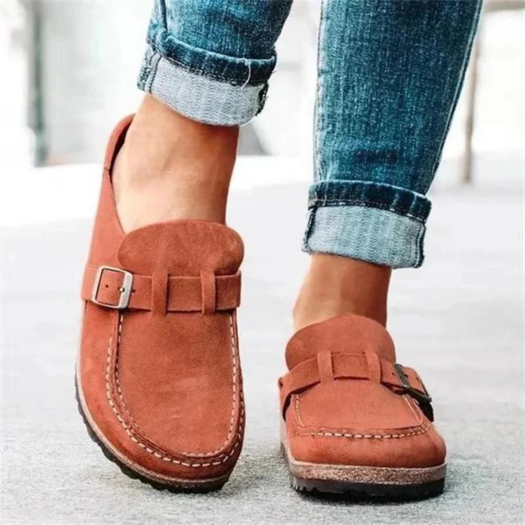 Orthopaedic clogs for women 1