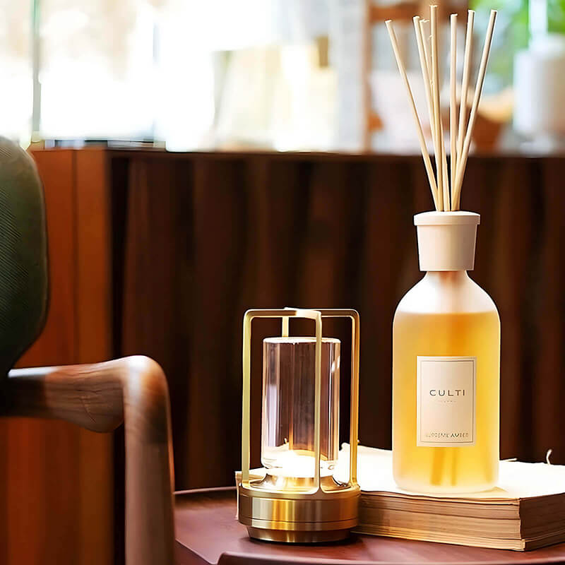 AuroraLume | Wireless Table Lamp – Portable Design and Soft Light 8