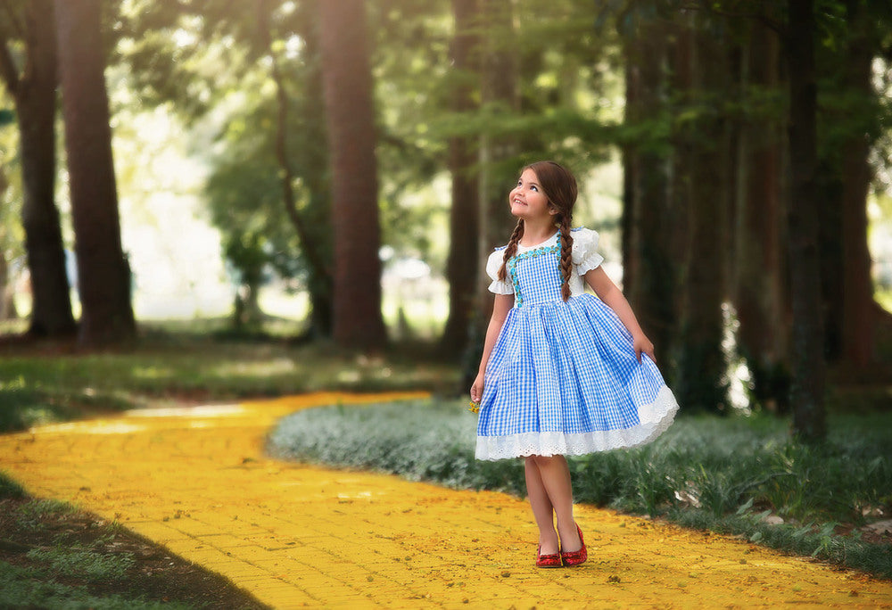 DOROTHY COSTUME 1