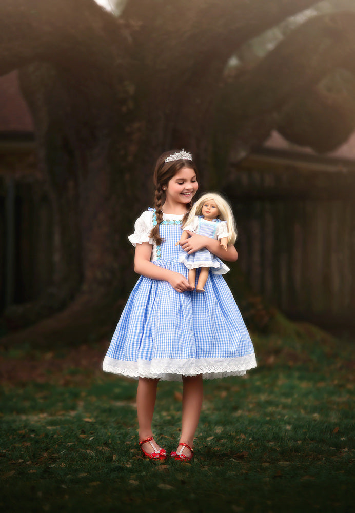 DOROTHY COSTUME 5