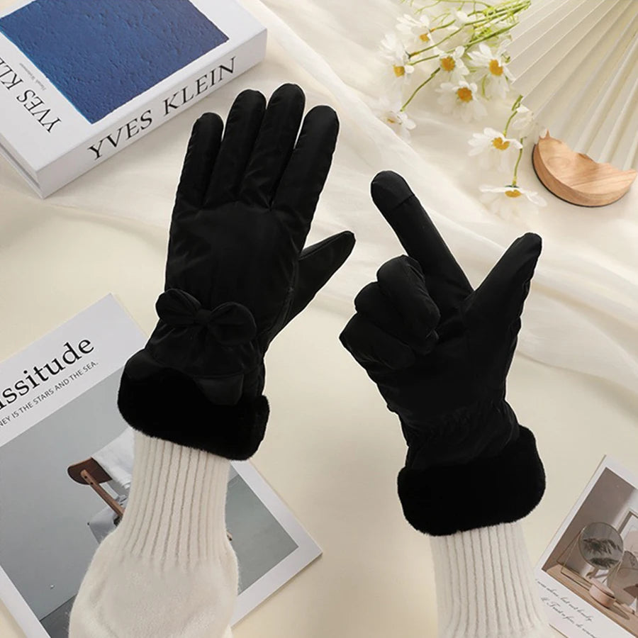 Elegant Touchscreen Winter Gloves for Women 4