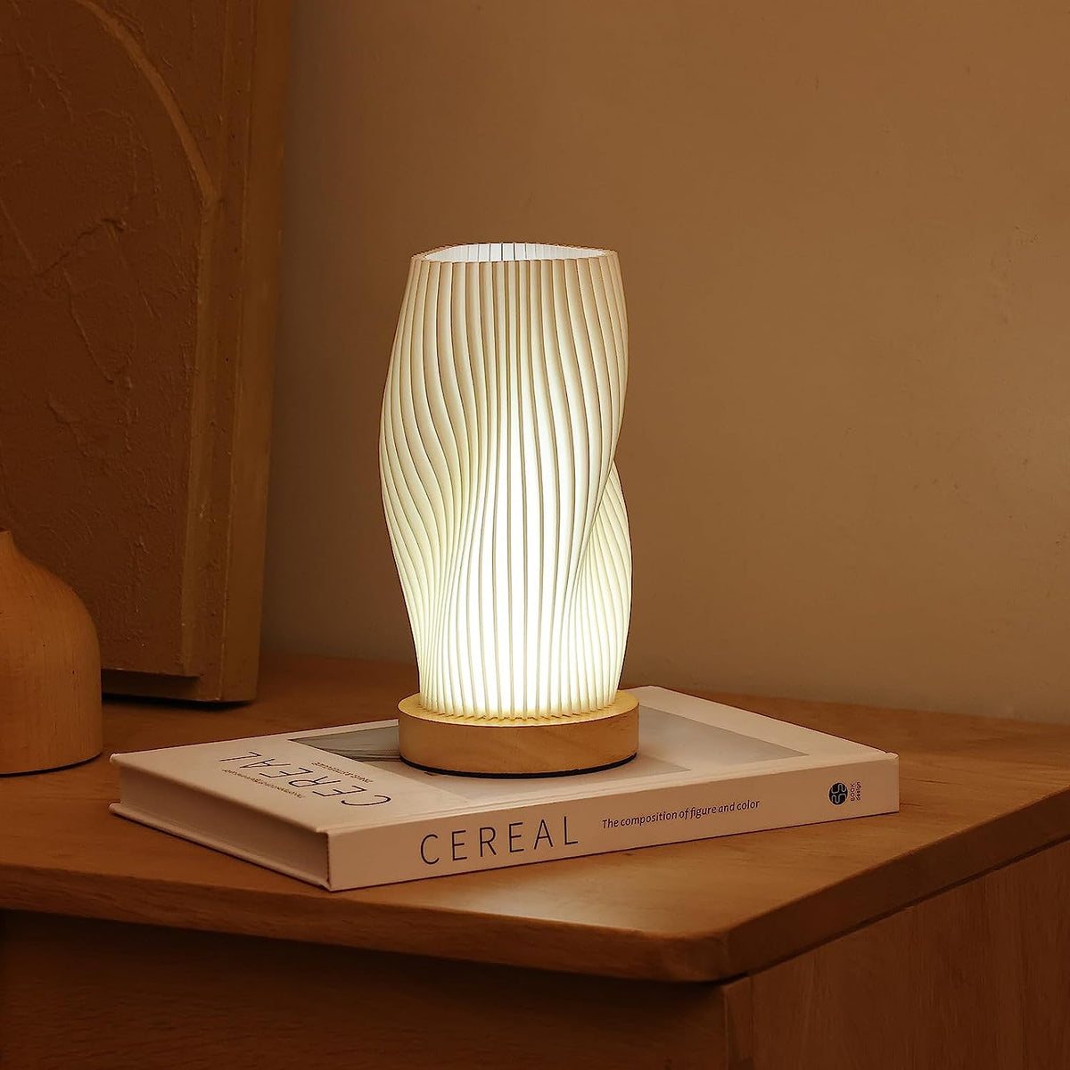 GlowWave | Table Lamp – Elegant lighting with a warm, natural glow 3